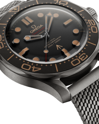 Omega-Seamaster “007 edition” Black & Gold